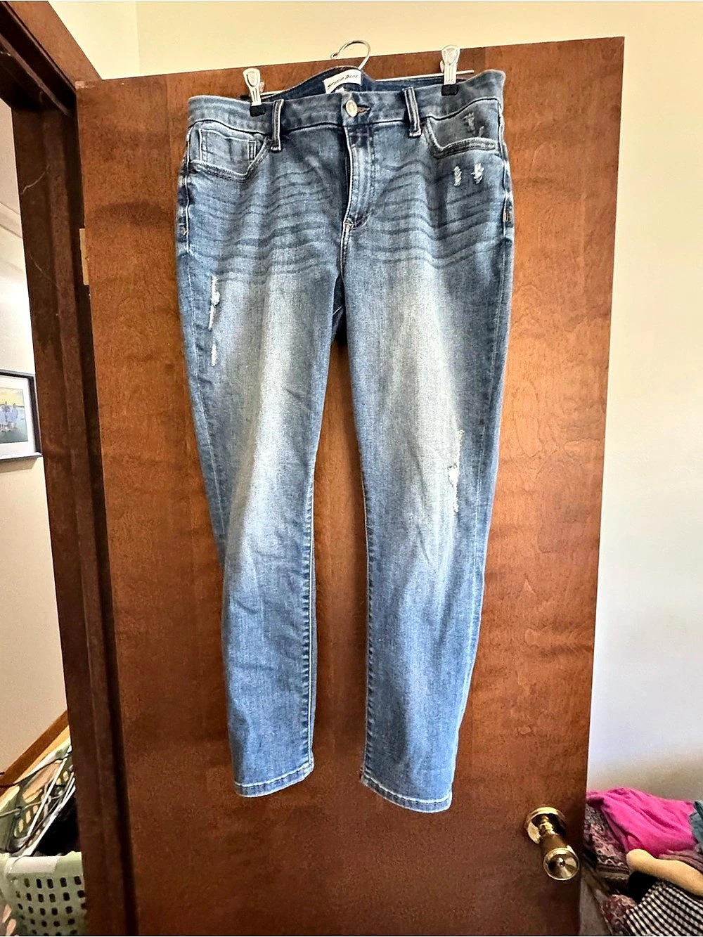 Studio Blue Distressed Skinny Jeans in Blue Waist 32